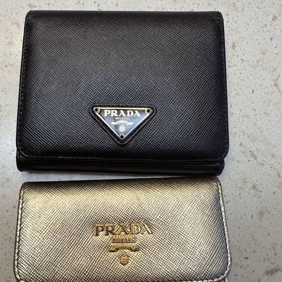 Authentic PRADA key/ card holder - Picture 8 of 11